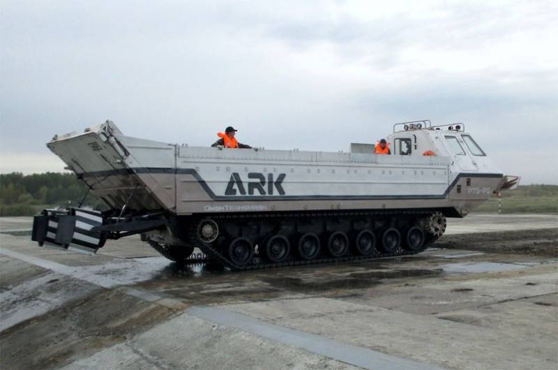 На "Омсктрансмаше" зарегистрирован бренд плавающего транспортёра ARK ("Ковчег")