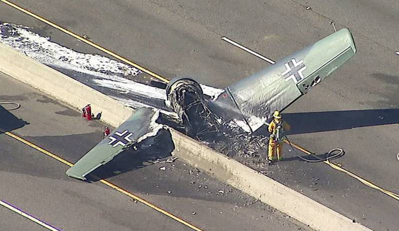 Самолёт с символикой люфтваффе разбился в США