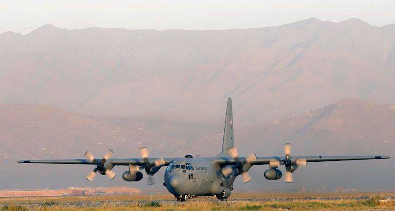 Самолет ВВС США C-130J "Геркулес" разбился в Афганистане. Есть жертвы