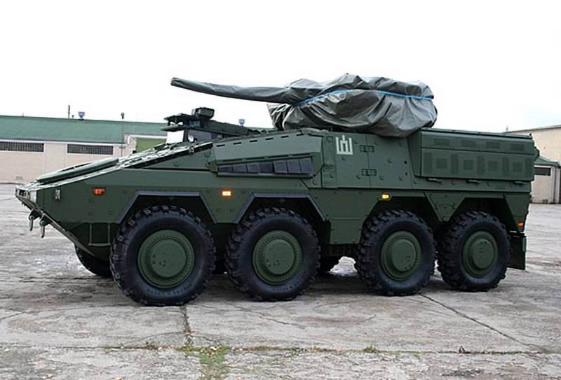 Армия Литвы получила два БМП "Boxer", правда временно