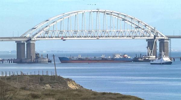 СМИ Украины: Российский корабль "Дон" после тарана - в аварийном состоянии