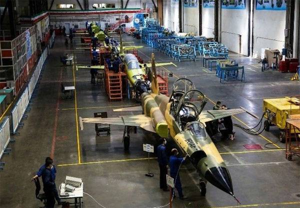 Иранские заводы начали массовое производство истребителей "Kowsar"