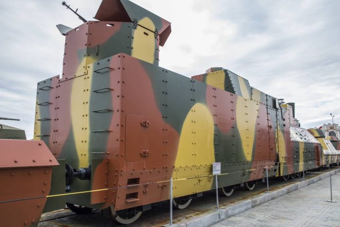 军备故事: 装甲列车 BP-43“Kozma Minin”和“Ilya Muromets” 