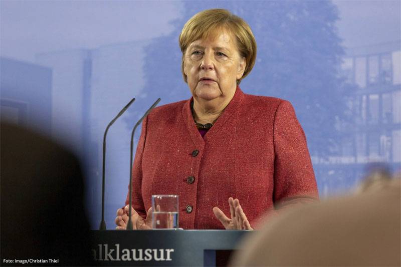 Меркель покинула пост главы партии