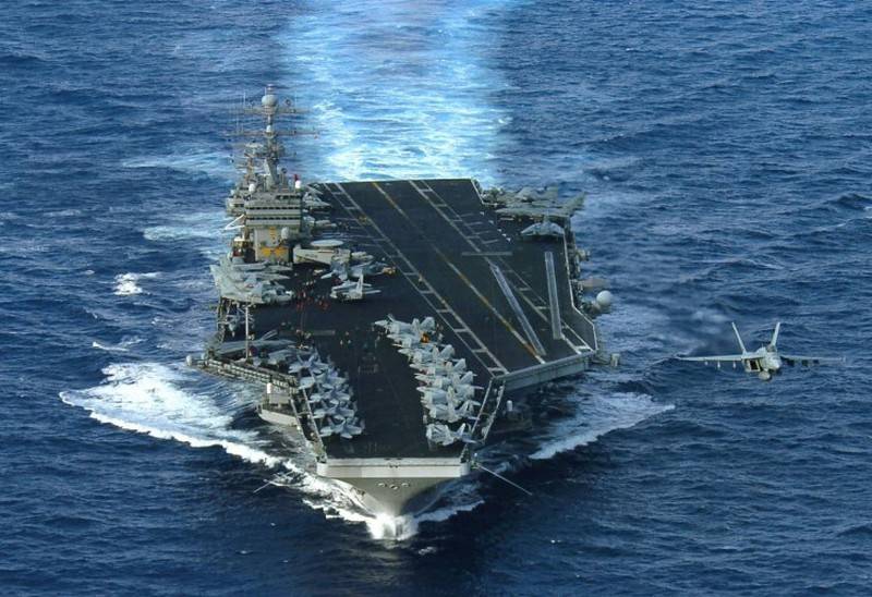 Авианосная группа ВМС США прибыла в район Персидского залива