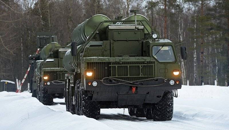 Дивизион С-400 заступает на боевое дежурство на западной границе России