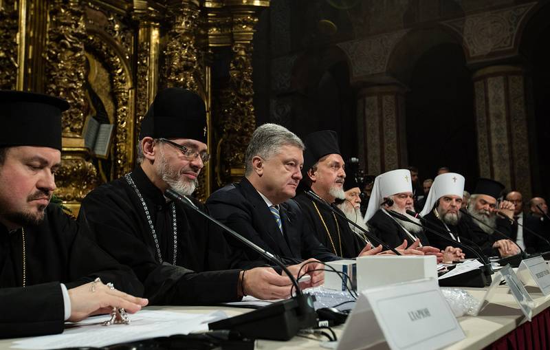 На Украине создана новая поместная православная церковь