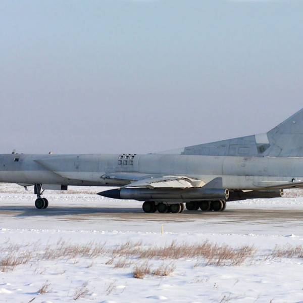 В СМИ заявили, что на разбившемся Ту-22М3 была крылатая ракета