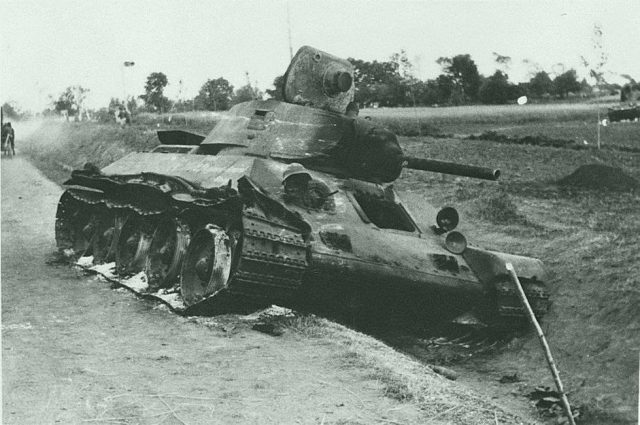 为什么 T-34 输给了 PzKpfw III, но выиграл у "Тигров" и "Пантер" 