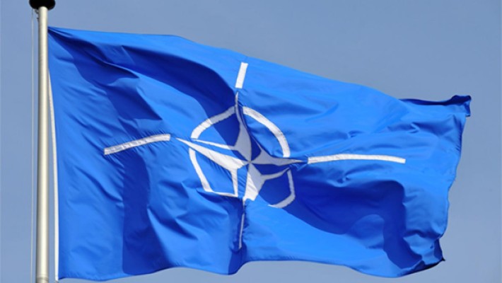 НАТО не хочет начинать гонку вооружений — 斯托尔滕贝格