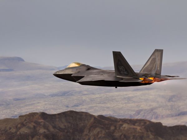 Whether 3D-press will save the American fighter F-22?