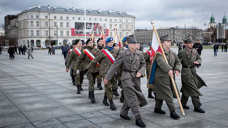 Польша готовит военный резерв из студентов-добровольцев