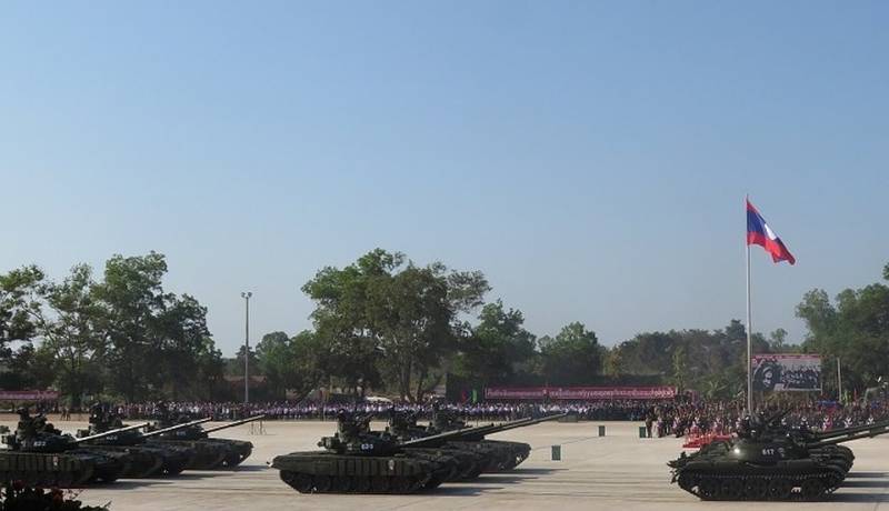 В Лаосе на военном параде представили российскую технику