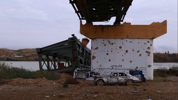 Жители Хаджина просят починить разрушенный действиями США мост через Евфрат