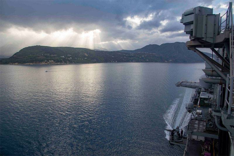В ВМС США рассказали о цели отправки десантного корабля к берегам Сирии