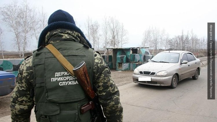 Погранслужба Украины усилила охрану на границе с Россией