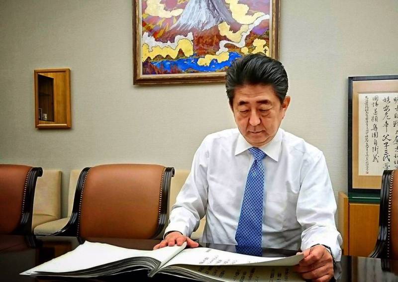 Абэ пообещал не выселять россиян с Курильских островов