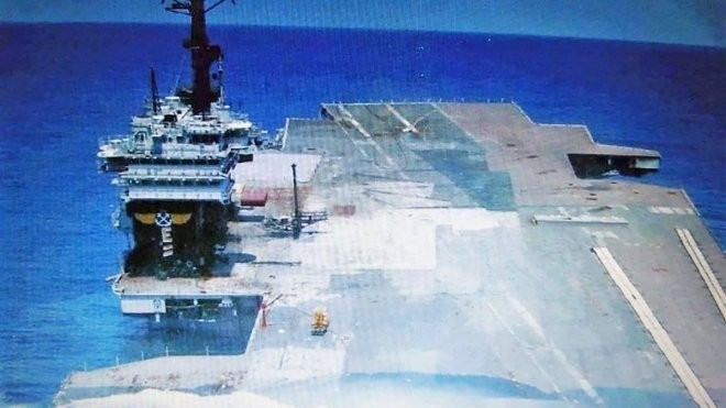 США планируют перебросить в Японию новейший десантный корабль America