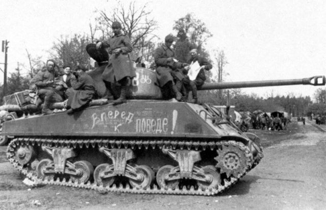 Un autre prêt-bail: танк М4 «Sherman», l'éternel rival du T-34 