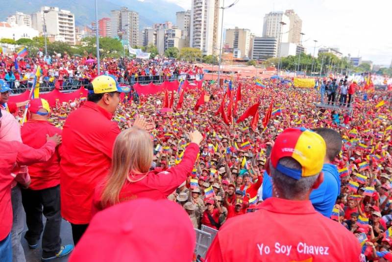 Мадуро: Попытки оппозиции устроить госпереворот провалились