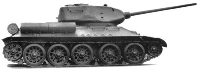 Tanques Alexander Morozov T-43 y T-44 