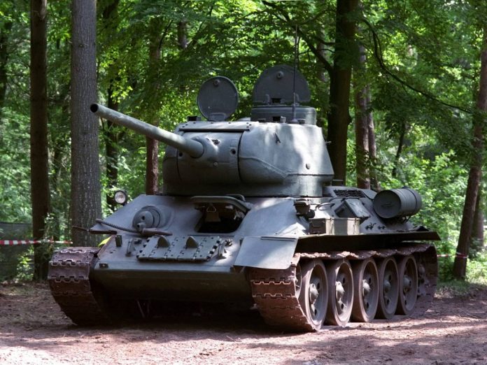 T-34与德国坦克Pz.Kpfw.IV的比较 
