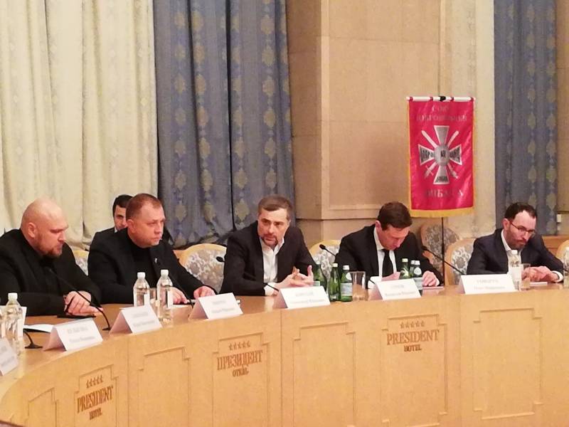 Сурков посетил заседание Союза добровольцев Донбасса