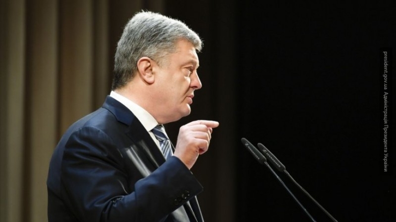 Порошенко заявил о возможности «полномасштабной войны» между Украиной и Россией