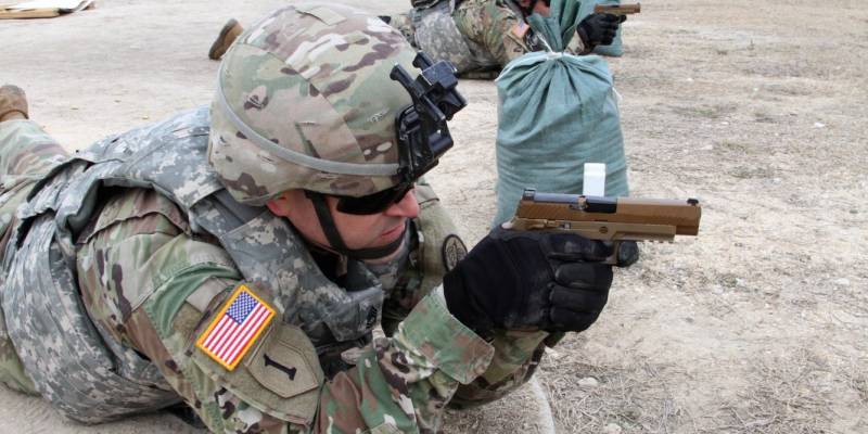 Армия США принимает на вооружение "проблемный" пистолет