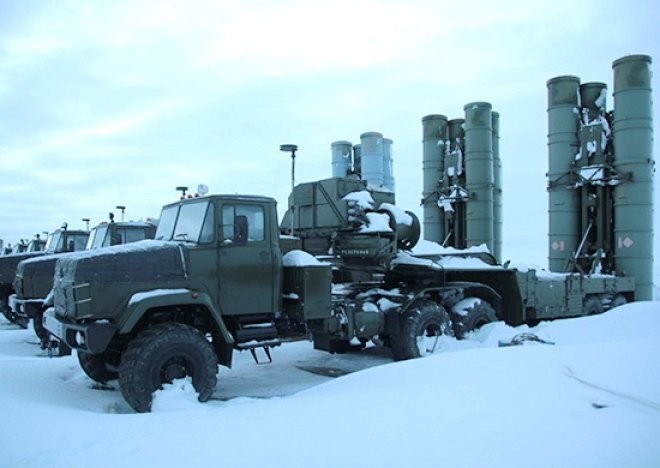 На западе России замечено движение зенитных систем С-300