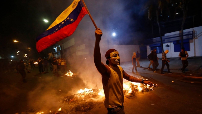 L – логика: Maduro turned off the lights, Venezuelans to finish