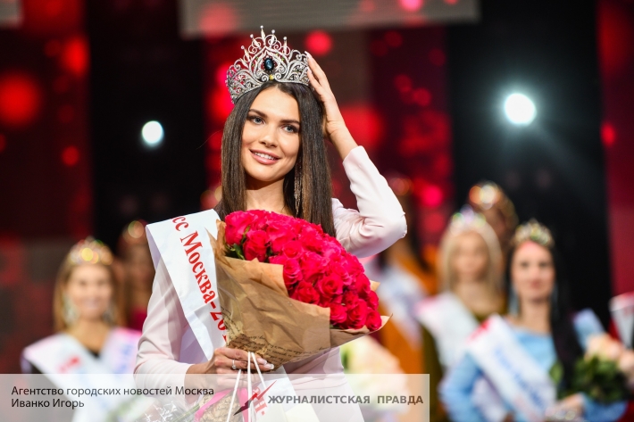 «Мисс Москву — 2018» лишили титула впервые за 23 года существования конкурса
