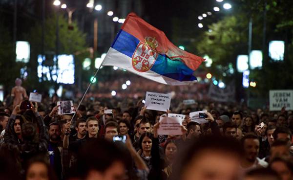 Сербский анонс:  «инциденты и насилие» в Белграде