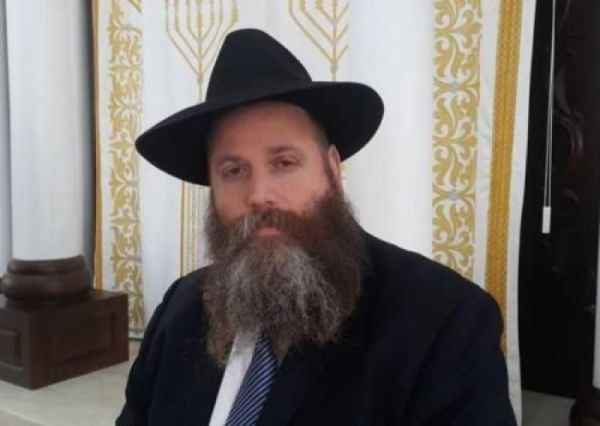 The Double Life of Sevastopol rabbi: Putin to complain on lack of money and build a synagogue on the money of Ukrainian oligarchs