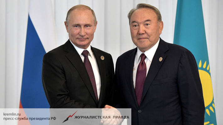 Peskov a dit, comment Nazarbaïev a informé Poutine de sa décision de démissionner