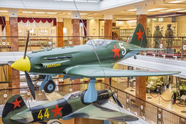 Avions de combat: détective sur le chasseur de première ligne MiG-3 