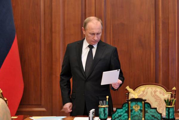 You never know, how much information goes on Putin's desk