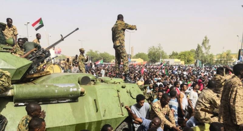 Golpe militar en Sudán. Al-Basheera está volando. Que esperar Rusia?