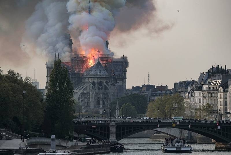 Сгоревший собор Парижской Богоматери как символ гибели старой Европы