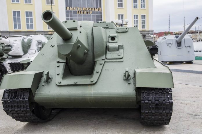 Histoires d'armement: automoteur SU-122 