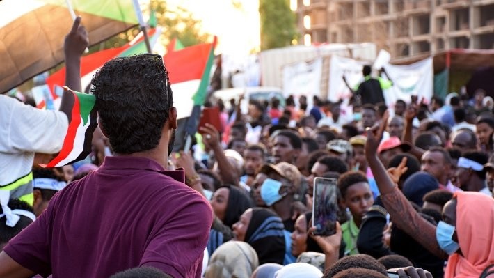 Военсовет Судана призывает «перевернуть последнюю страницу»
