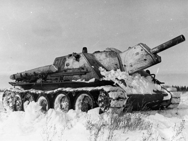 Historias de armamento: SU-122 autopropulsado 