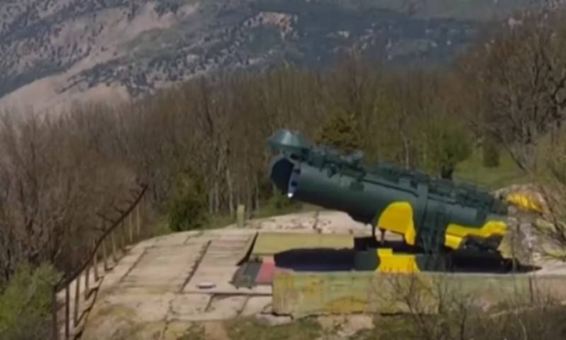 Крымский береговой ракетный комплекс "Утёс" can rearm