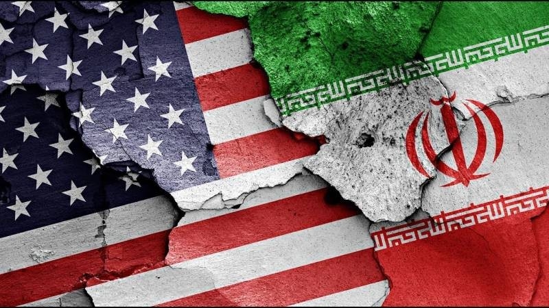 Iran as a pocket scarecrow, The crisis of the genre or the American diplomats