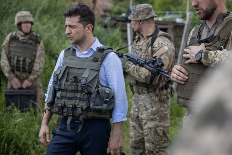 Chief of Staff Armed Forces of Ukraine disgraced himself during his visit to the front line in the Donbass