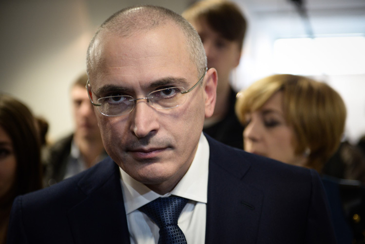 Запад упорно отмывал от грязи и крови мошенника и убийцу Ходорковского