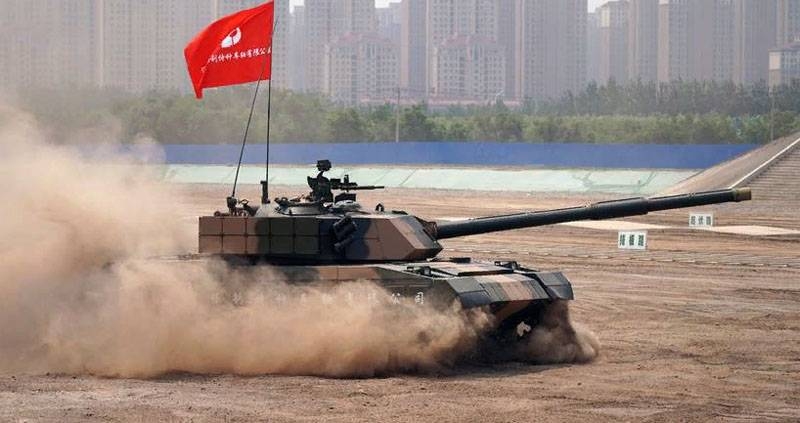 В ходе выставки в Тяньцзине показали китайский танковый "дрифт"