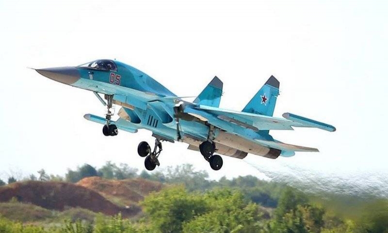 Фронтовые бомбардировщики Су-34 ЗВО получат комплексы РЭБ "Хибины-2"