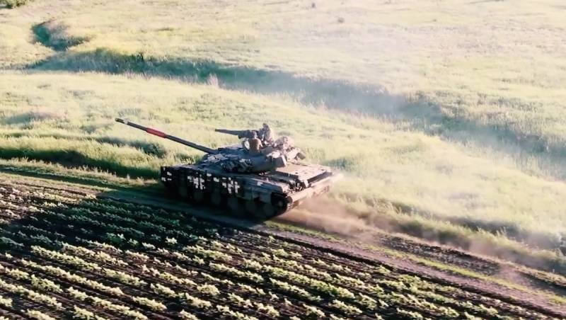 ВС Украины активно готовят курсантов-танкистов