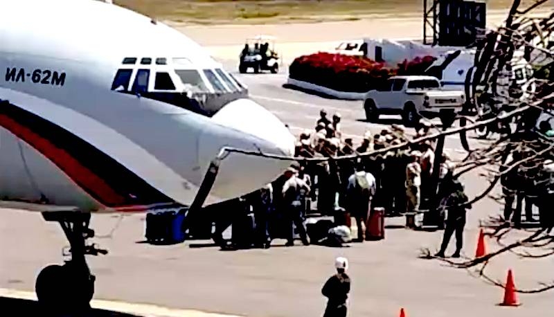 Western media are alarmed landing IL-62 RF FSI in Venezuela